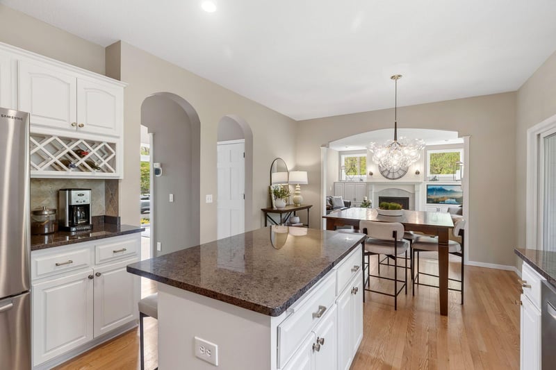 14904 River Oak Ct, Savage, MN 55378