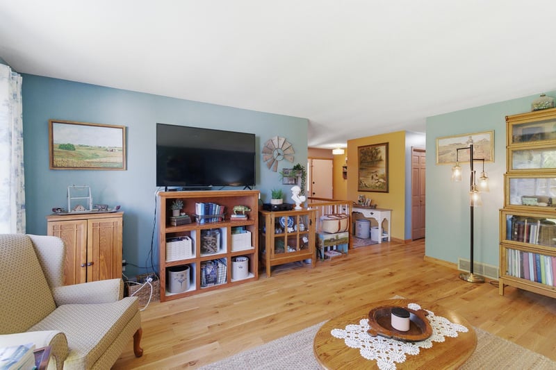 350 13th St SW, Owatonna, MN 55060