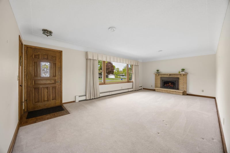 8108 Mount Curve Blvd, Brooklyn Park, MN 55445