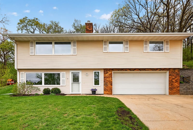 1265 Robin Ln SE, Rochester, MN 55904