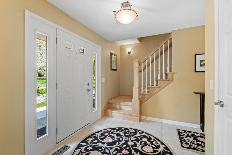 15005 Ironwood Ct, Eden Prairie, MN 55346