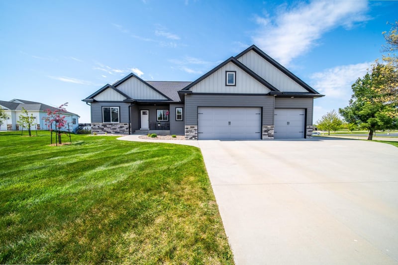 17108 Hilltop Ln SE, Chatfield, MN 55923