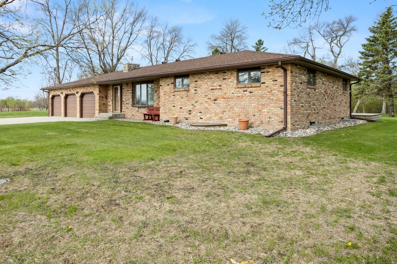 3305 Us Highway 75, Breckenridge, MN 56520