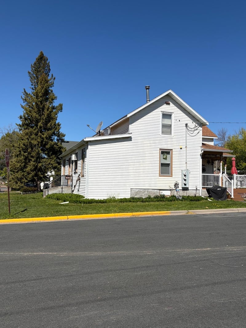 310 Hill St W, Norwood Young America, MN 55368