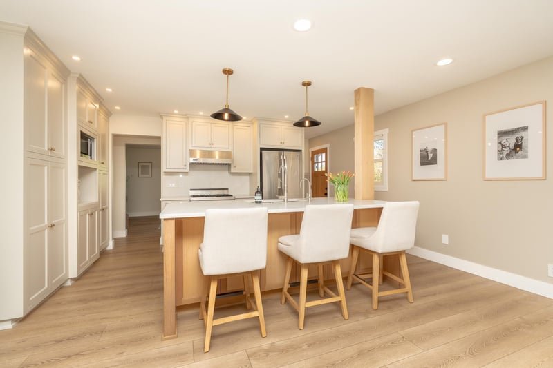 5904 Oaklawn Ave, Edina, MN 55424