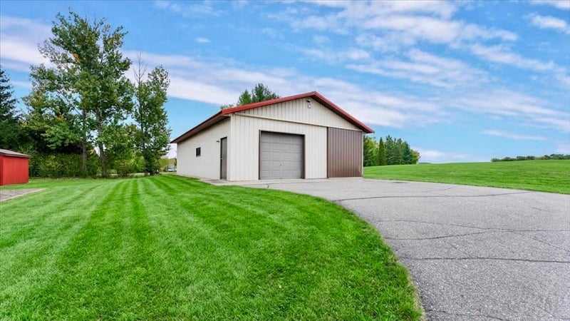 22364 45th Ave, Saint Augusta, MN 56301