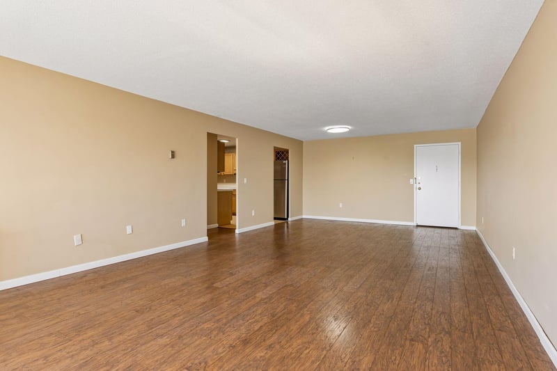 6450 York Ave S #510, Edina, MN 55435