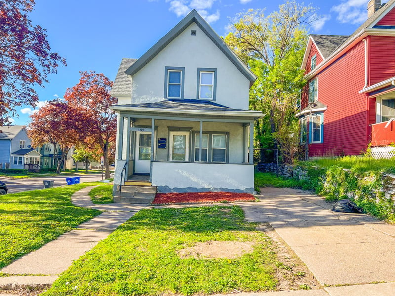 489 Whitall St, Saint Paul, MN 55130