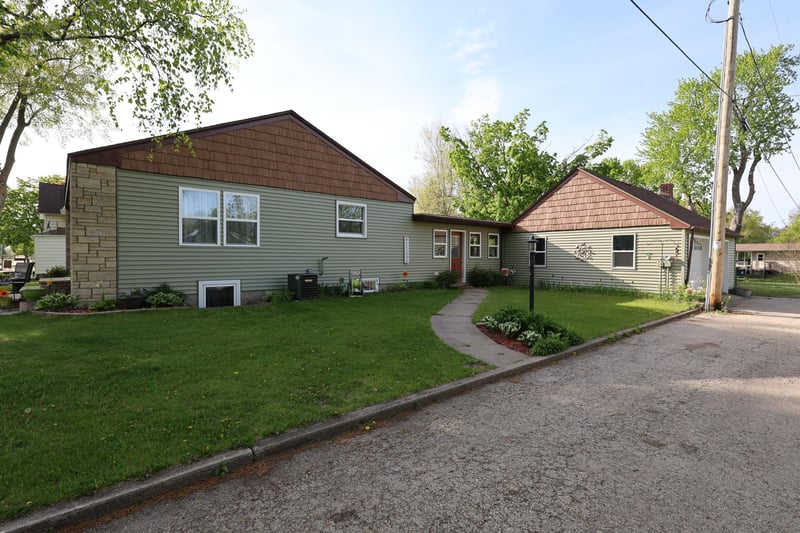 708 3rd St, Pepin, WI 54759