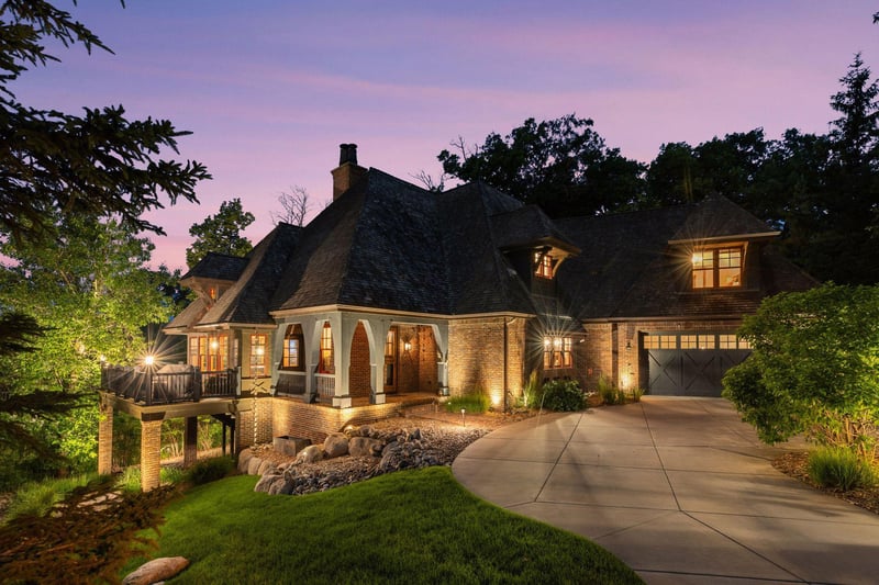 1610 Locust Hills Pl, Wayzata, MN 55391