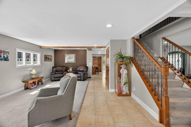 612 S Oak St, Lake City, MN 55041