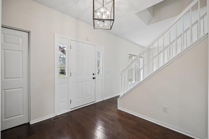 221 Butternut Cir, Carver, MN 55315