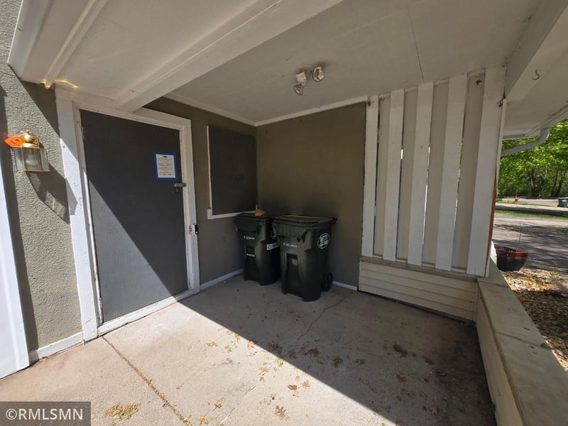 3664 Abbey Way #B, Eagan, MN 55123
