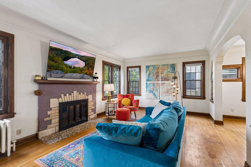 4011 Upton Ave N, Minneapolis, MN 55412