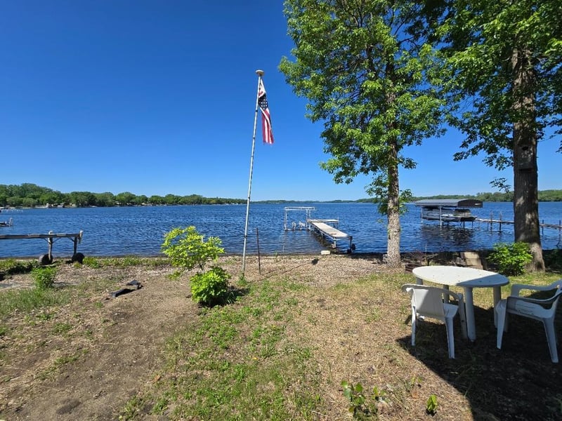 735 Reed St N, Waterville, MN 56096