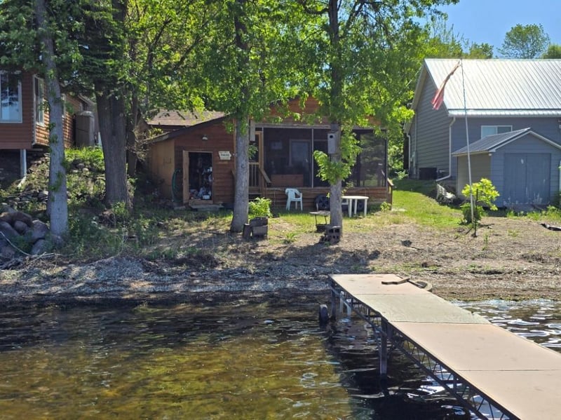 735 Reed St N, Waterville, MN 56096
