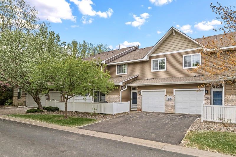 14075 Plymouth Ave #92, Burnsville, MN 55337