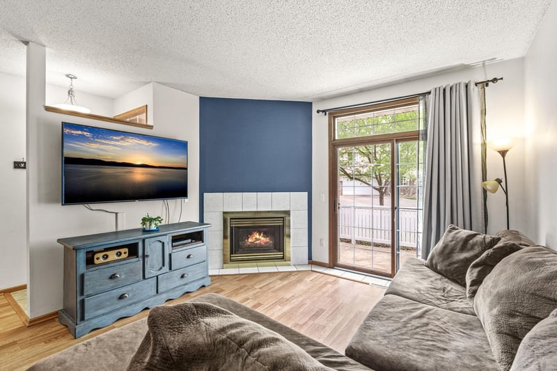 14075 Plymouth Ave #92, Burnsville, MN 55337