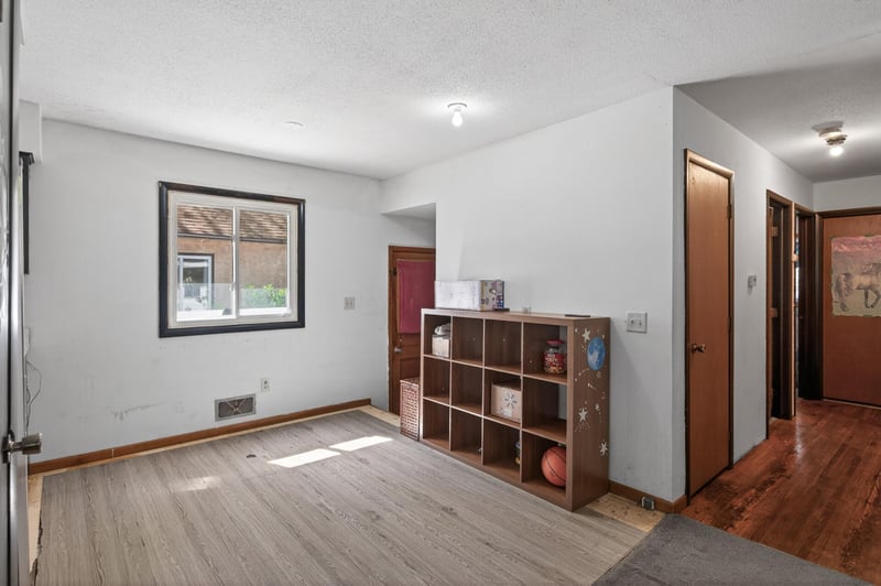 2519 3rd Ave E, North Saint Paul, MN 55109