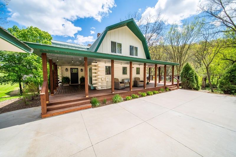71516 Highway 63, Lake City, MN 55041