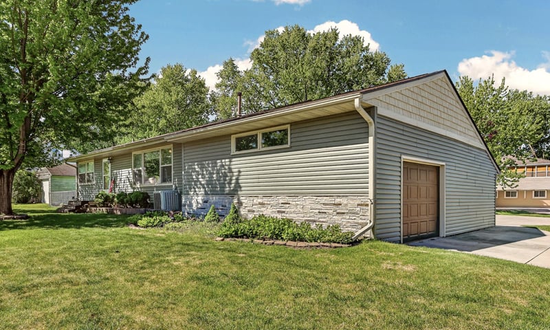 305 4th Ave NW, Dodge Center, MN 55927
