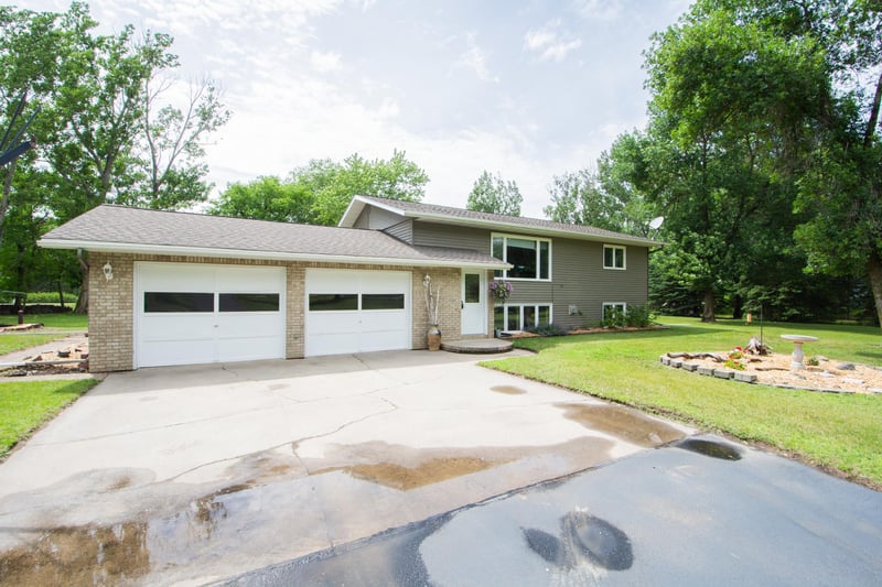 725 192nd St S, Hawley, MN 56549