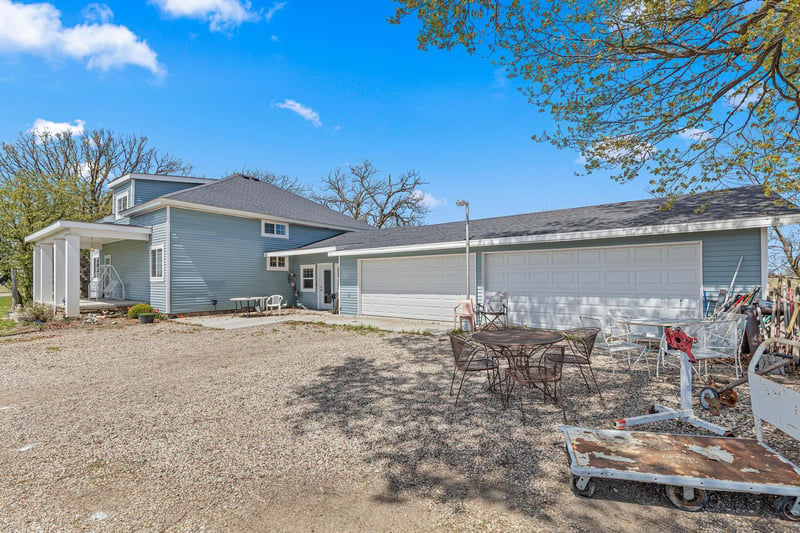 17046 State Highway 99, Montgomery, MN 56069