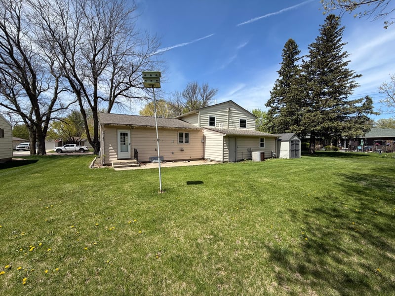 3029 Oak Ave, Slayton, MN 56172