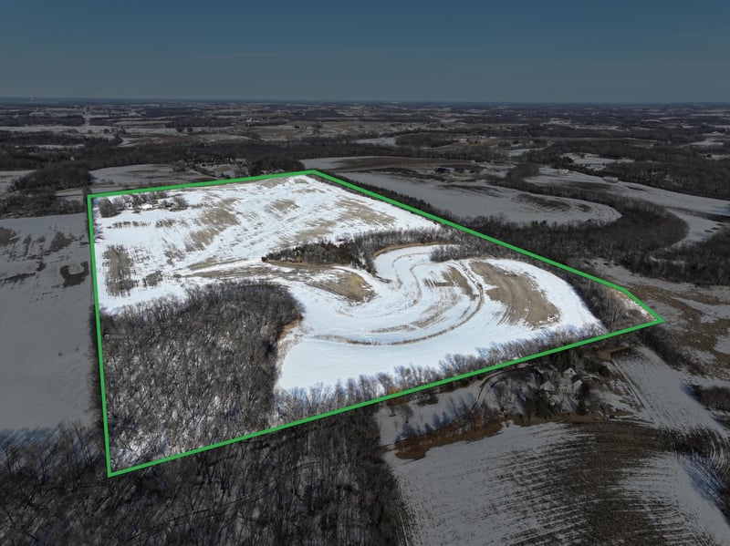 2721 W 230th St, Jordan, MN 55352