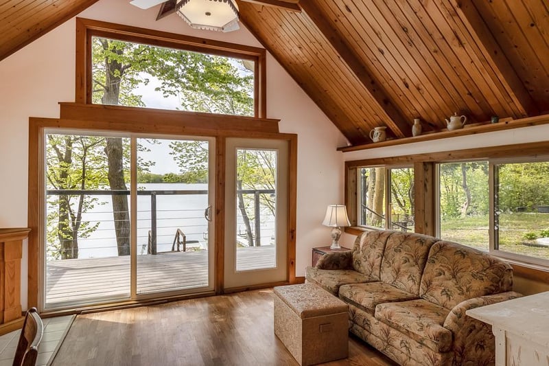 26828 Sioux Trl, Madison Lake, MN 56063