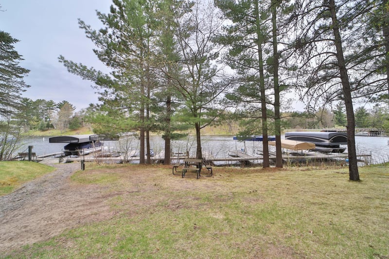 8221 Kraemer Ln #202, Lake Shore, MN 56468