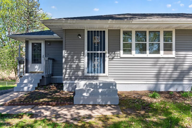 5932 Perry Ave N, Crystal, MN 55429