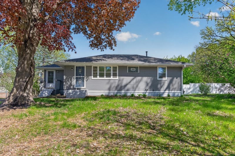 5932 Perry Ave N, Crystal, MN 55429