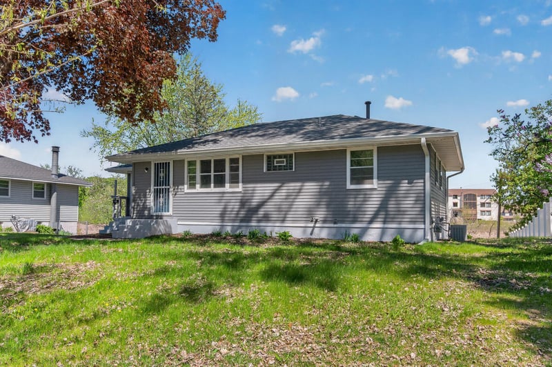 5932 Perry Ave N, Crystal, MN 55429