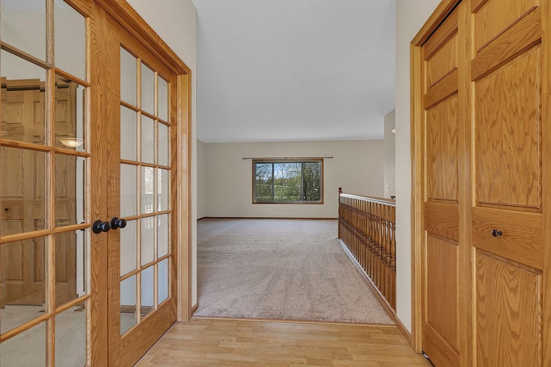 1835 Star Dr, Sauk Rapids, MN 56379