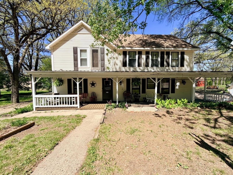 219 Moore St, Jackson, MN 56143