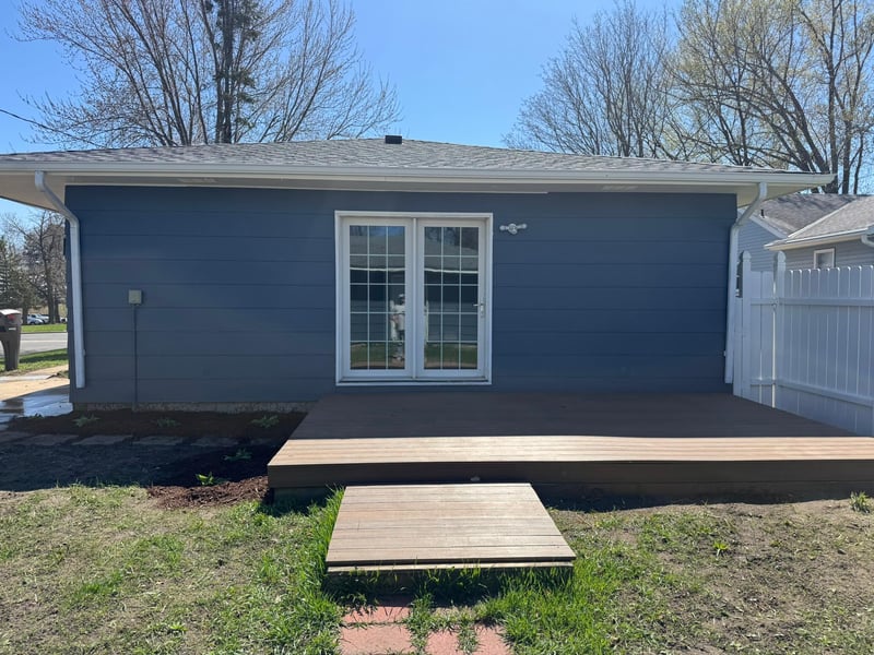 540 E 2nd St, Waconia, MN 55387