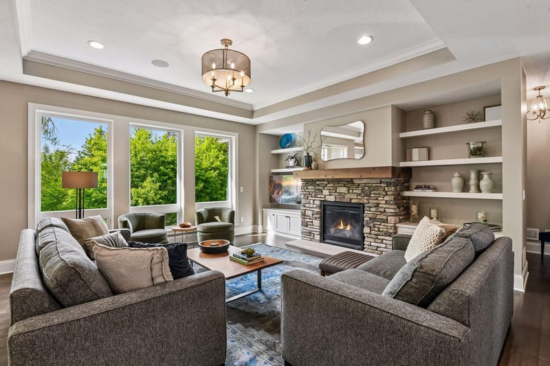 9264 Hawkcrest Ct, Chanhassen, MN 55317