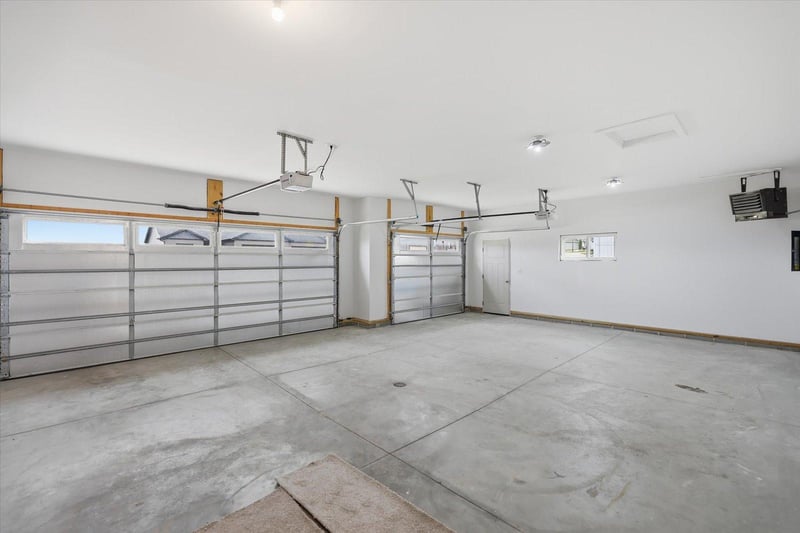 732 Towne Dr NE, Byron, MN 55920