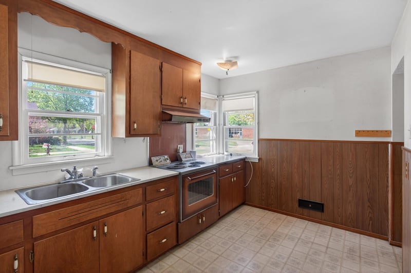 4958 Newton Ave N, Minneapolis, MN 55430