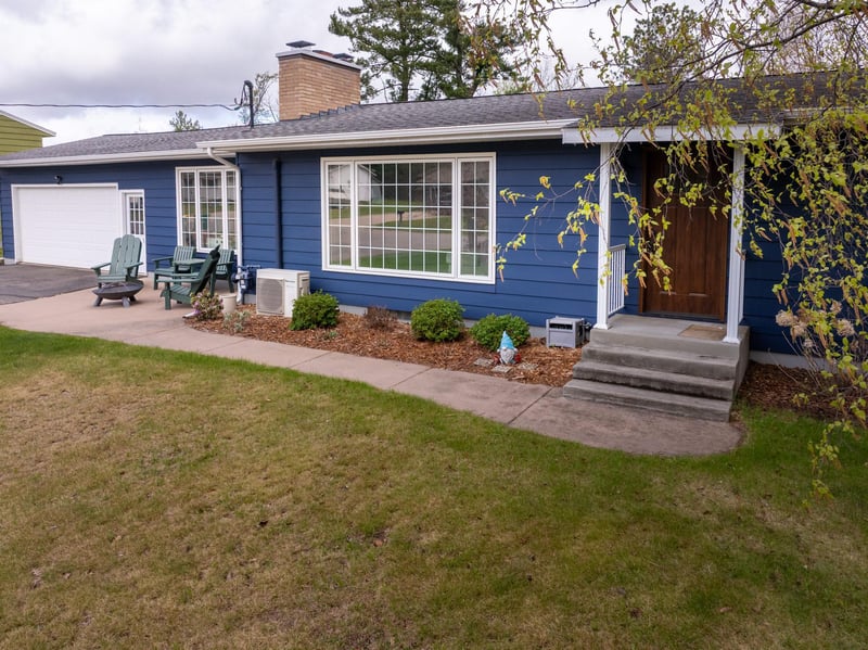 112 Donovan Dr, Grand Rapids, MN 55744