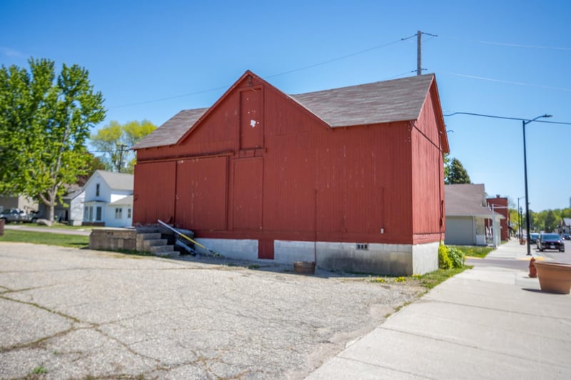 196 Main St W, Elysian, MN 56028
