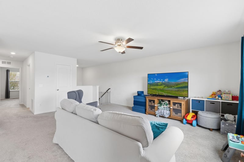 1086 Foede Cir, Montrose, MN 55363
