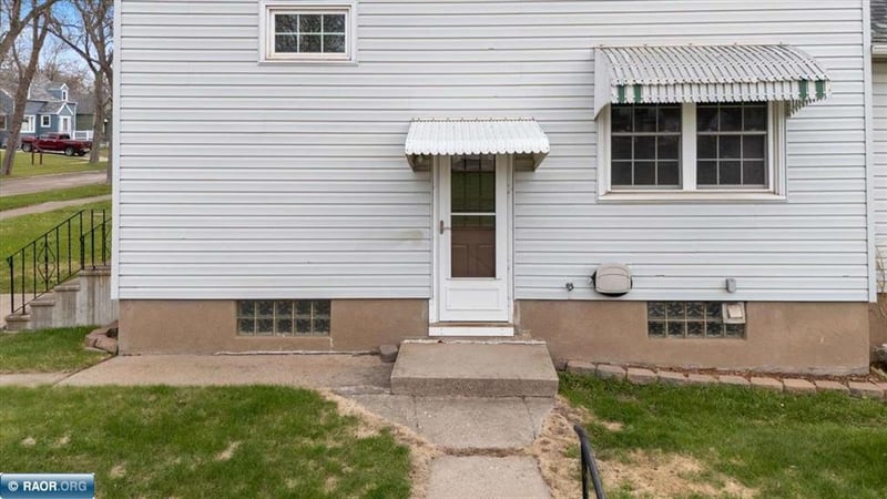520 15th St N, Virginia, MN 55792