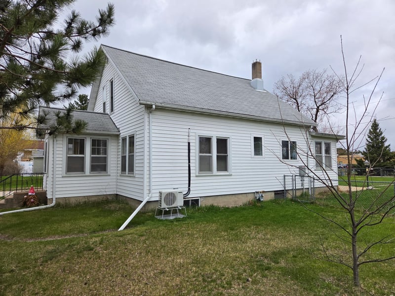 516 4th St SE, Deer River, MN 56636