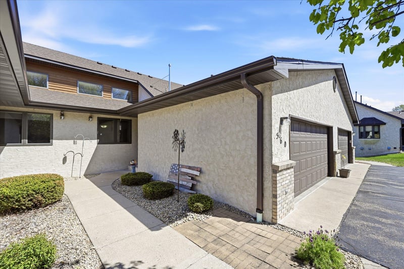 660 Riverview Dr #560, Monticello, MN 55362