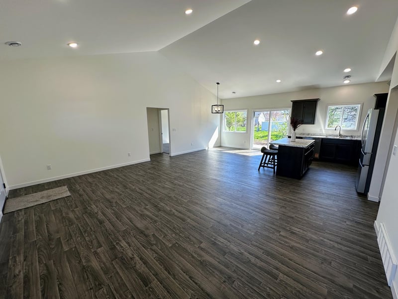 706 11th St NW, Perham, MN 56573