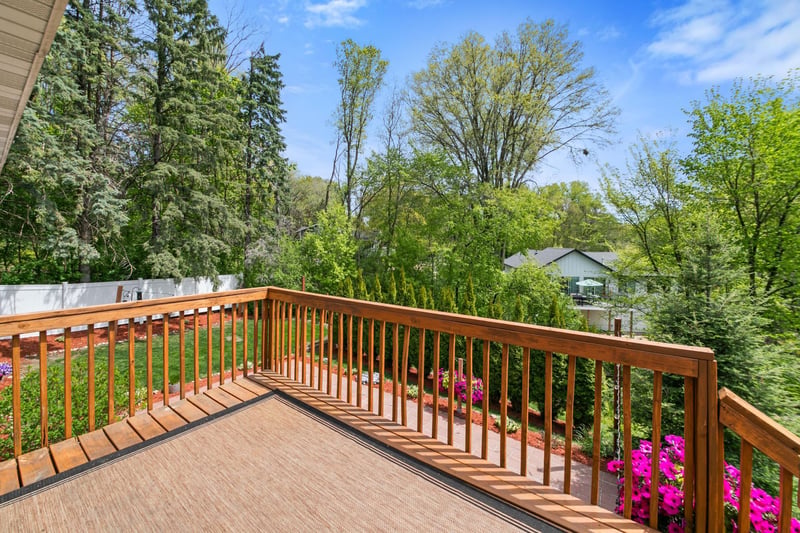 14184 Ash Cir NE, Prior Lake, MN 55372