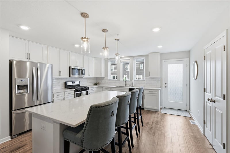 775 Midtown Ln, New Brighton, MN 55112