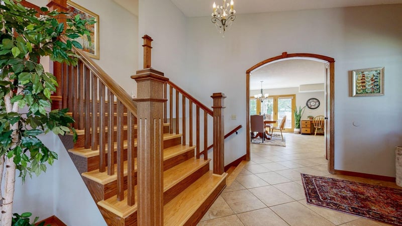 645 Farr Ct, Eau Claire, WI 54701